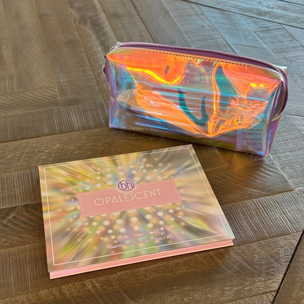 BH Cosmetics Opalescent Palette with Iridescent Bag